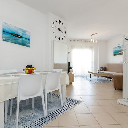 Gus Apartament Vlorë 外观 照片