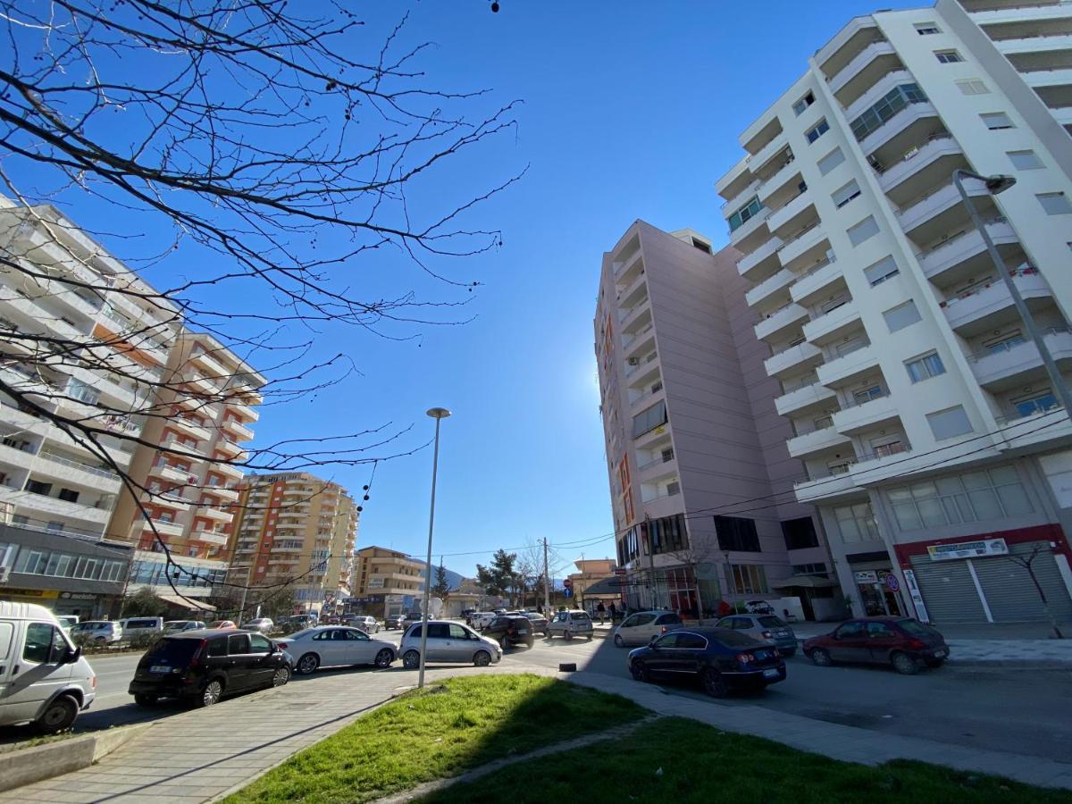 Gus Apartament Vlorë 外观 照片