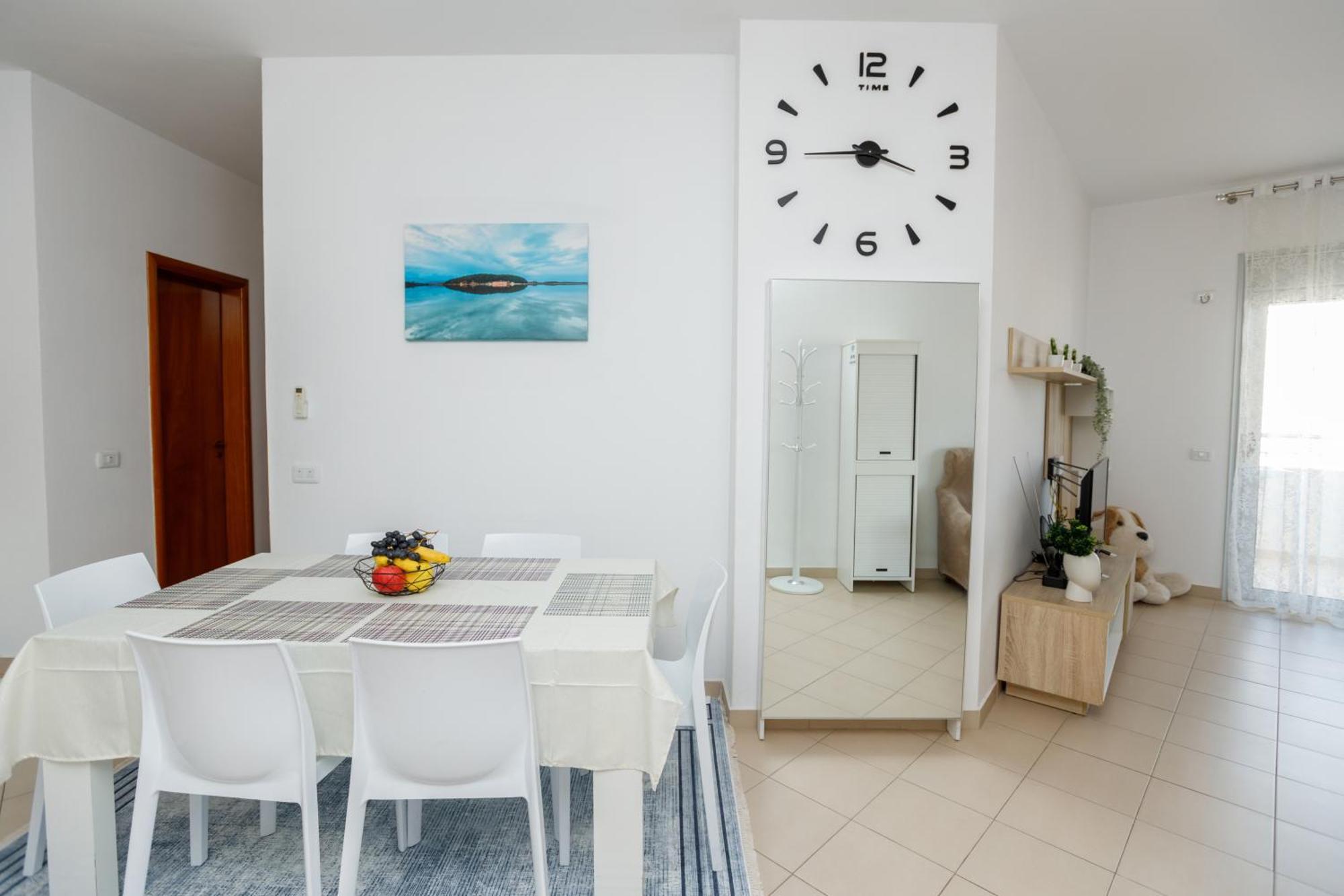 Gus Apartament Vlorë 外观 照片