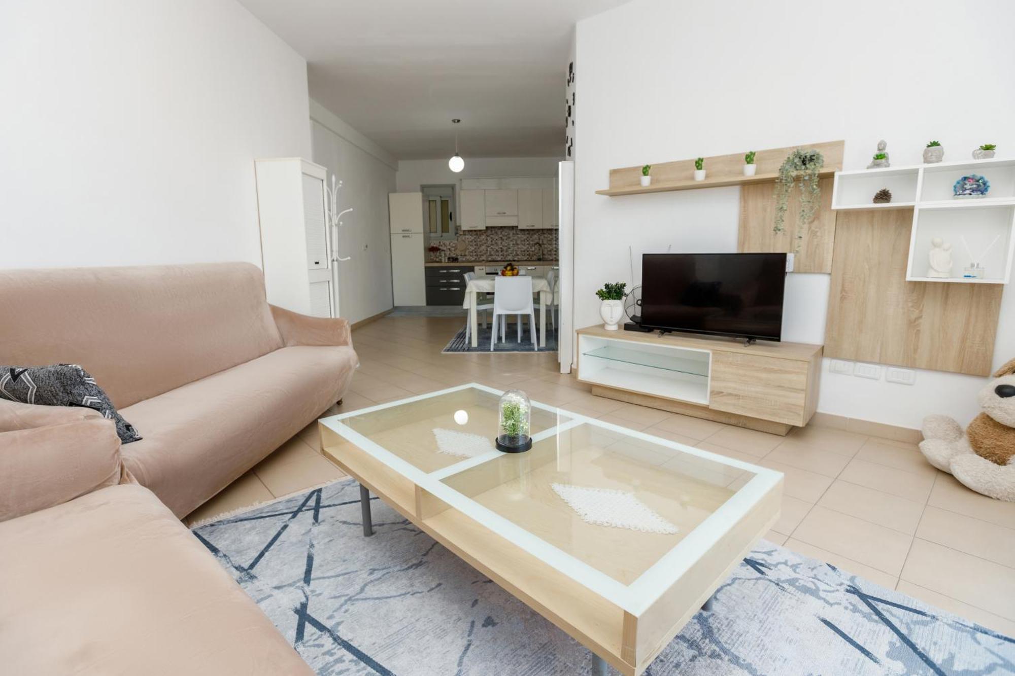 Gus Apartament Vlorë 外观 照片